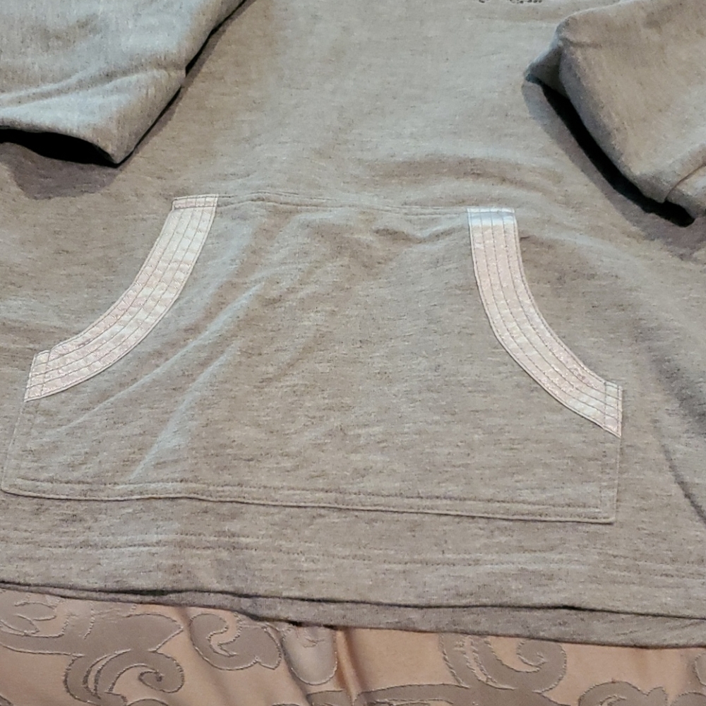 Sweatshirt - Picture 3 of 6